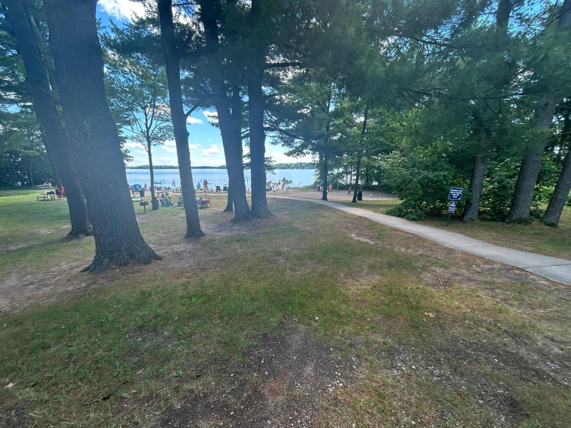 Long Lake Retreat- Hot Tub, Pool Table, Firepit Traverse City Esterno foto